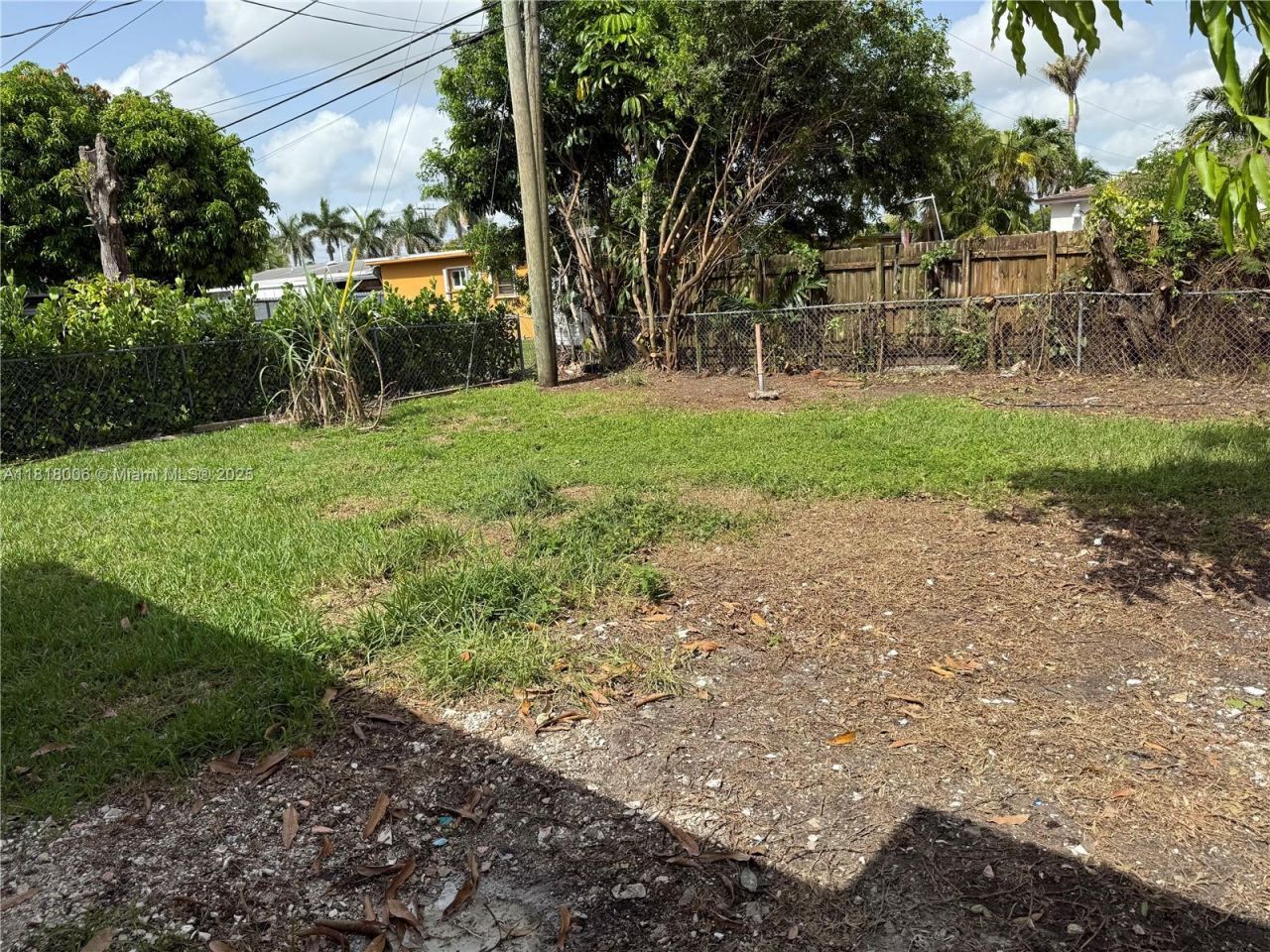 14940 Monroe St, Miami, FL 33176 Photo