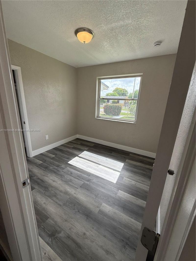 14940 Monroe St, Miami, FL 33176 Photo