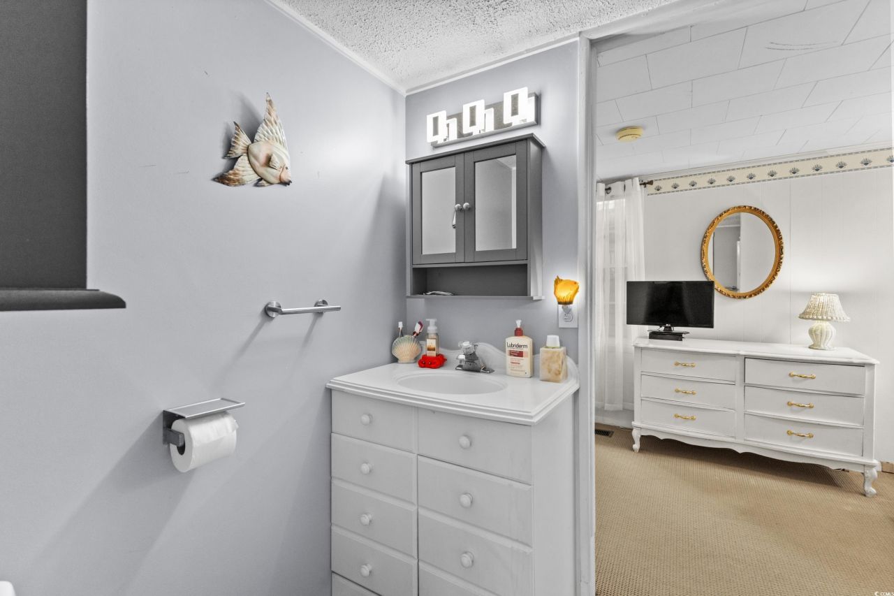 6001-t3 S Kings Hwy. Photo 13