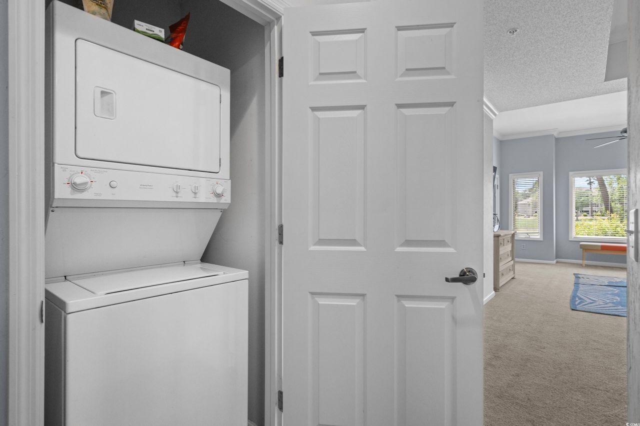 1551 Spinnaker Dr. Photo 12