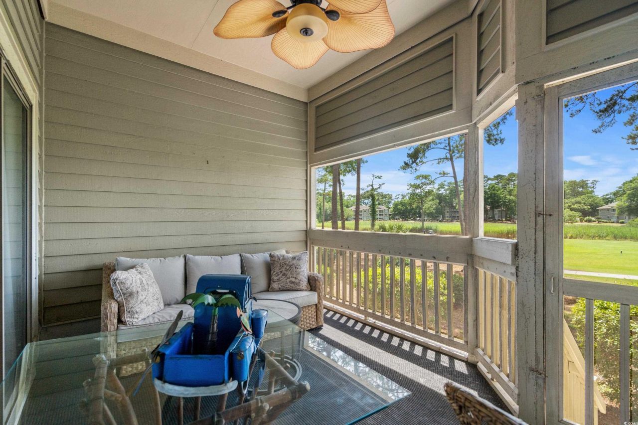 1551 Spinnaker Dr. Photo 16