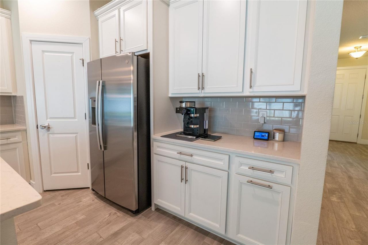 4007 Meandering Bay Drive, Apopka, FL 32712 Photo