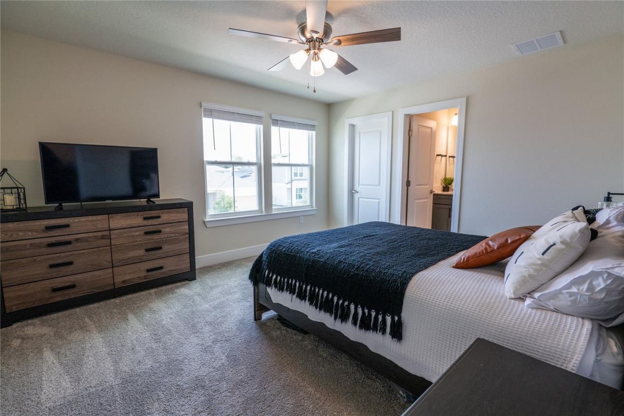 4007 Meandering Bay Drive, Apopka, FL 32712 Photo