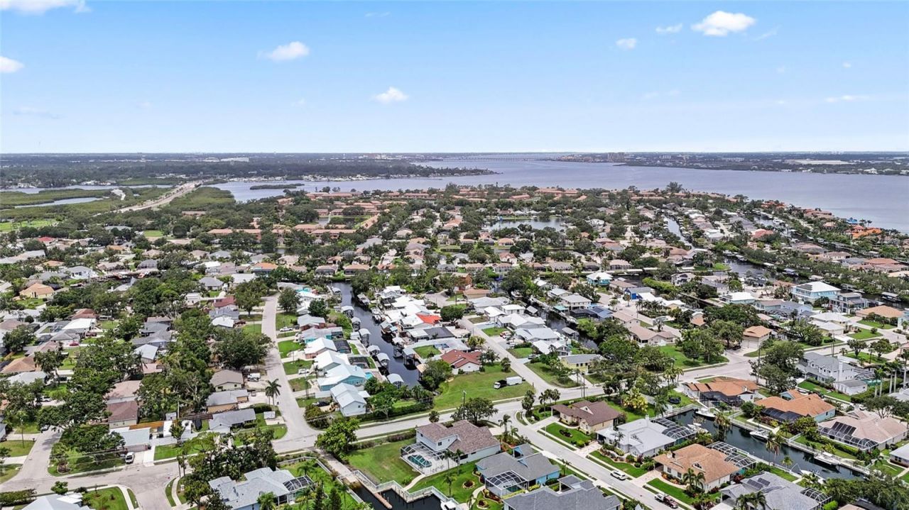 4306 Barracuda Drive, Bradenton, FL 34208 Photo