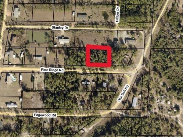 000 Pineridge Road, Fountain, FL 32438