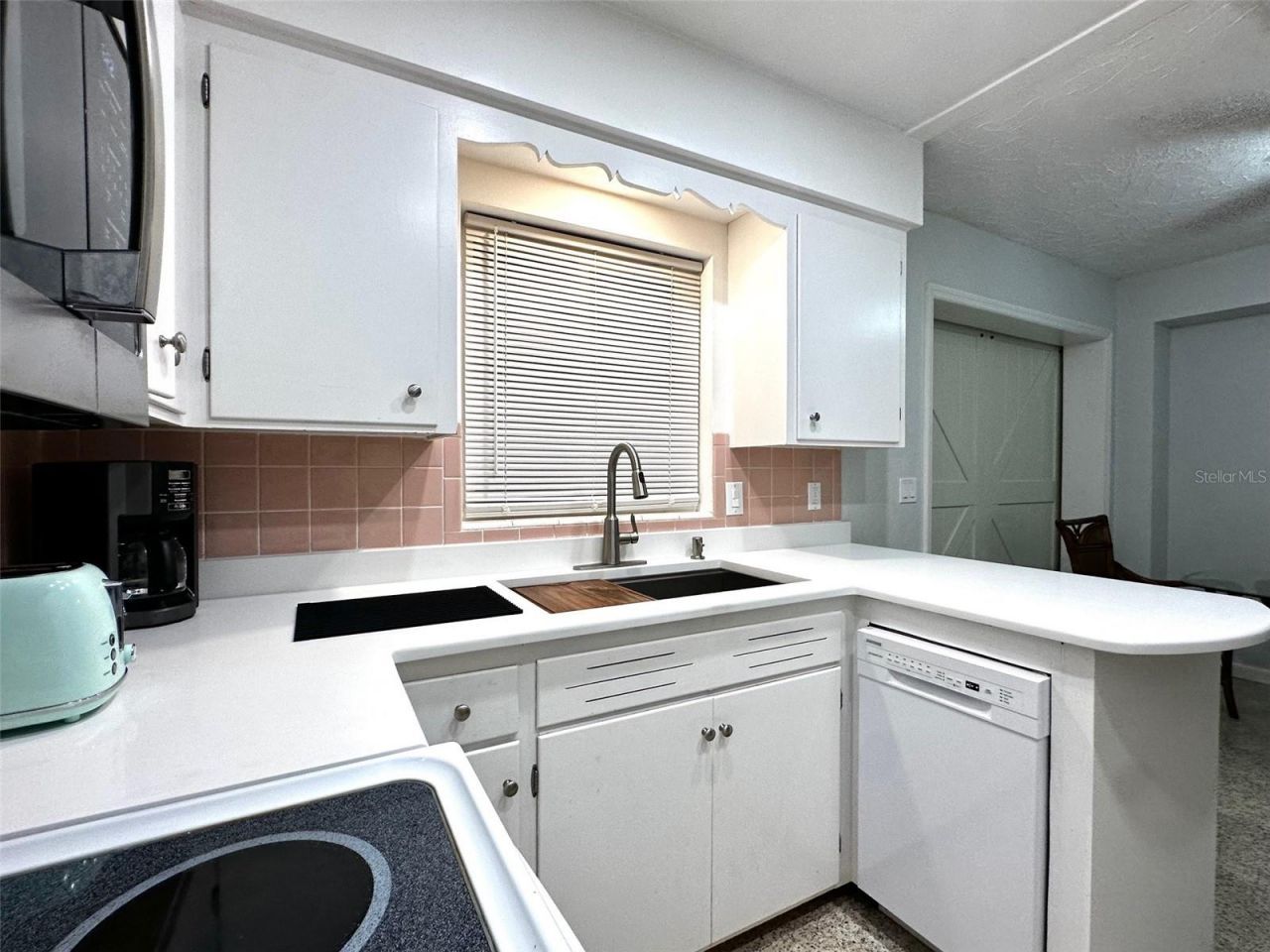 3605 Iroquois Avenue, Sarasota, FL 34234 Photo