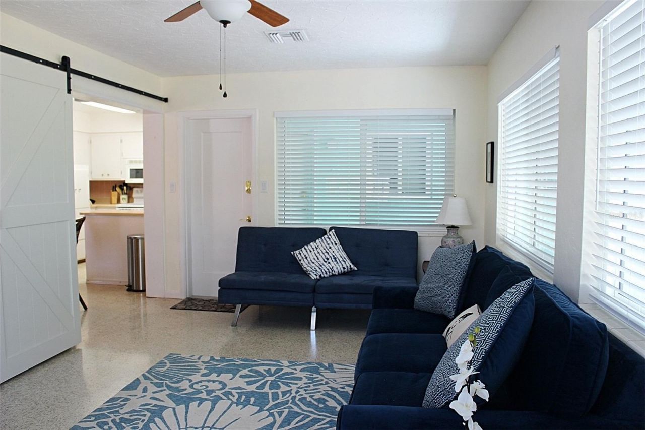 3605 Iroquois Avenue, Sarasota, FL 34234 Photo