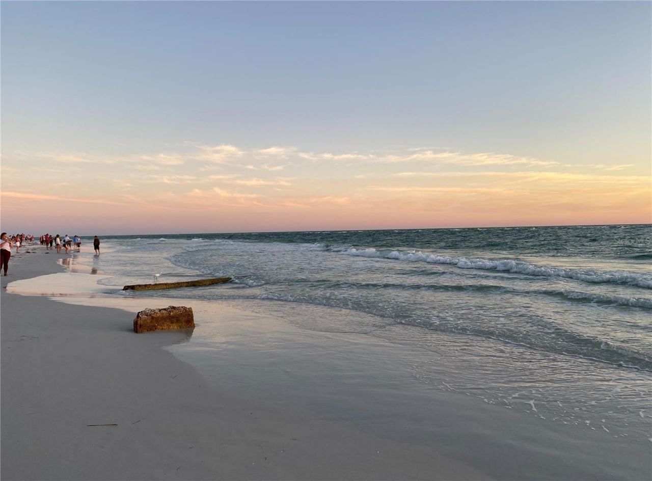 3605 Iroquois Avenue, Sarasota, FL 34234 Photo