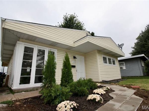 1365 Saint Jean Street, Florissant, MO 63031