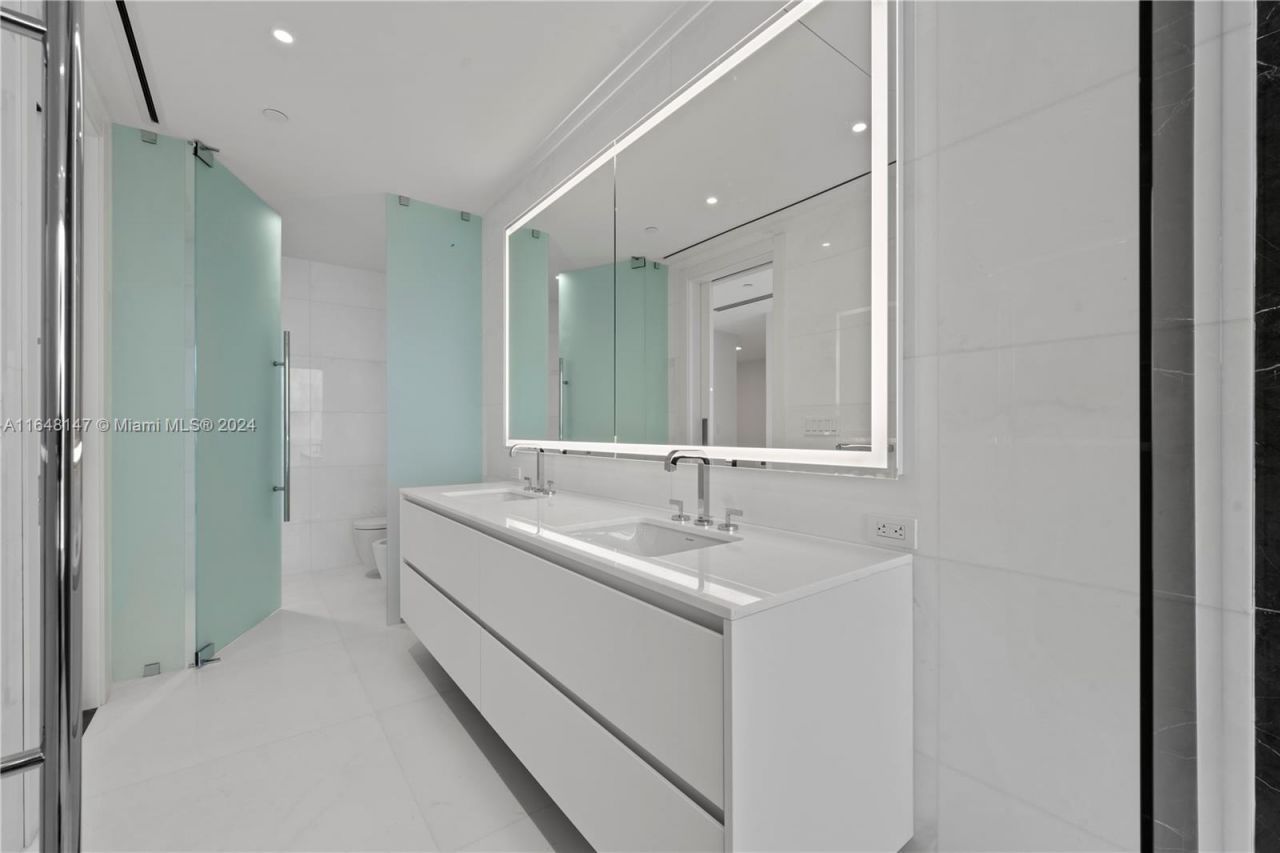 300 Biscayne Blvd Way, Unit 4604, Miami, FL 33131 Photo