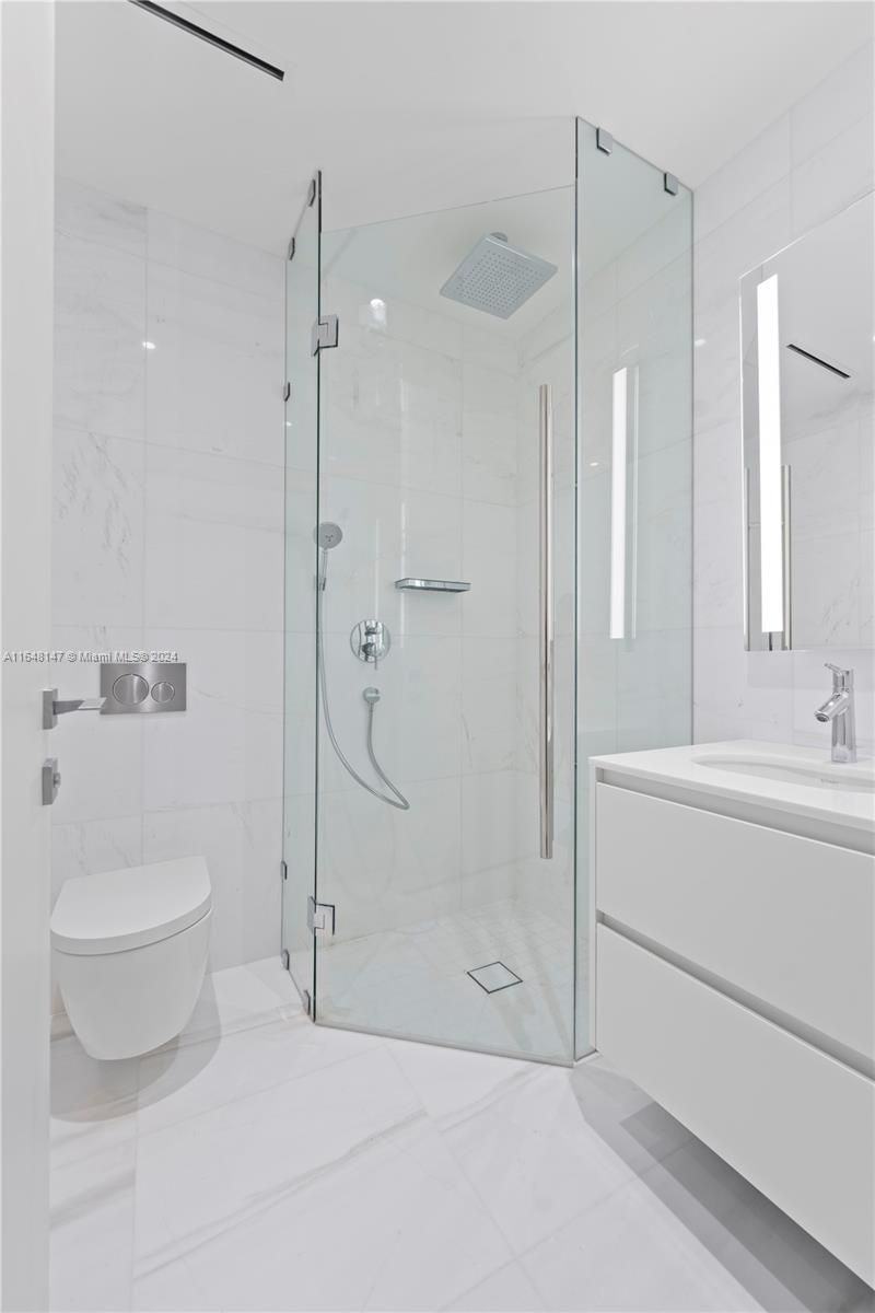 300 Biscayne Blvd Way, Unit 4604, Miami, FL 33131 Photo