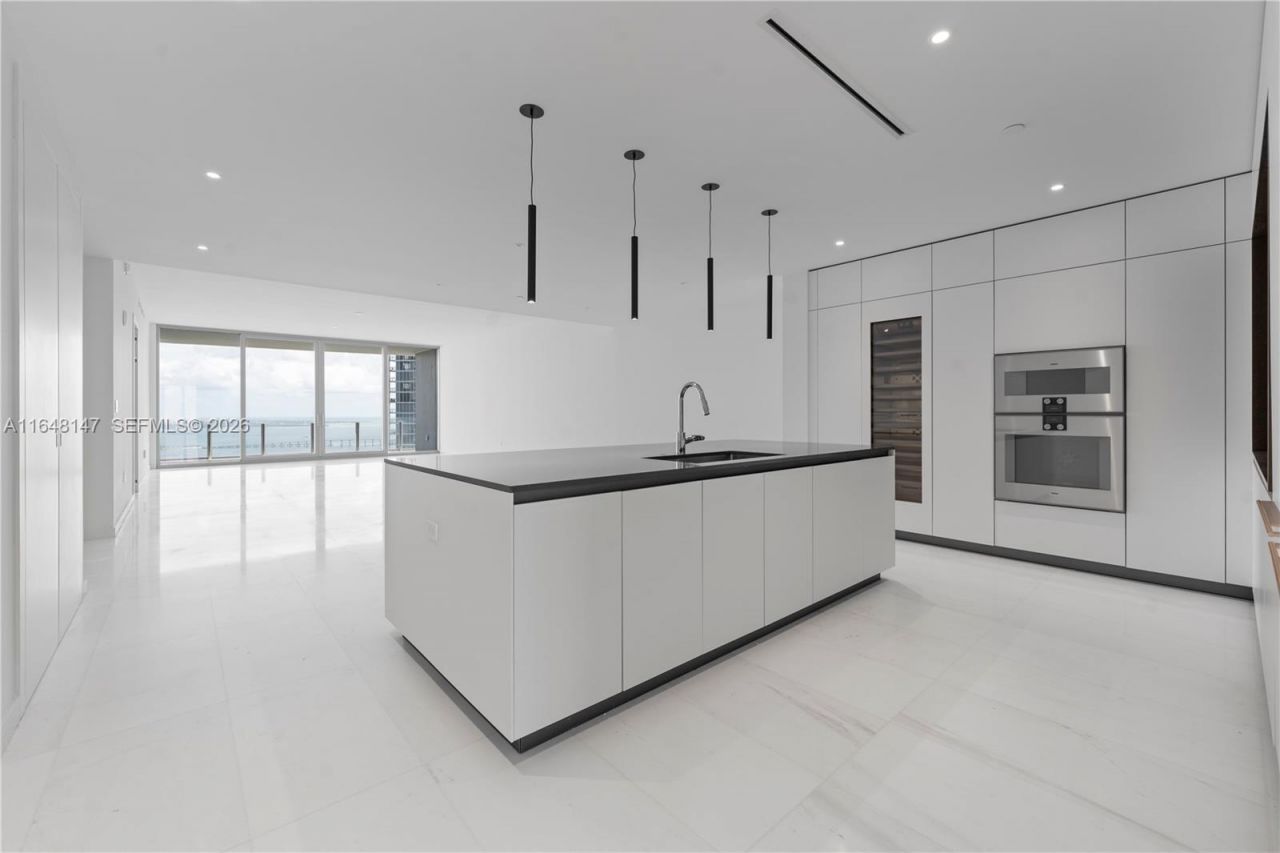 300 Biscayne Blvd Way, Unit 4604, Miami, FL 33131 Photo