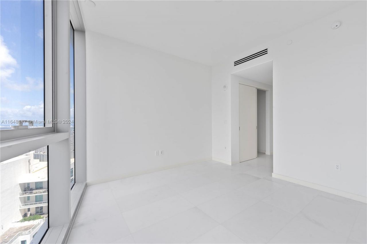 300 Biscayne Blvd Way, Unit 4604, Miami, FL 33131 Photo