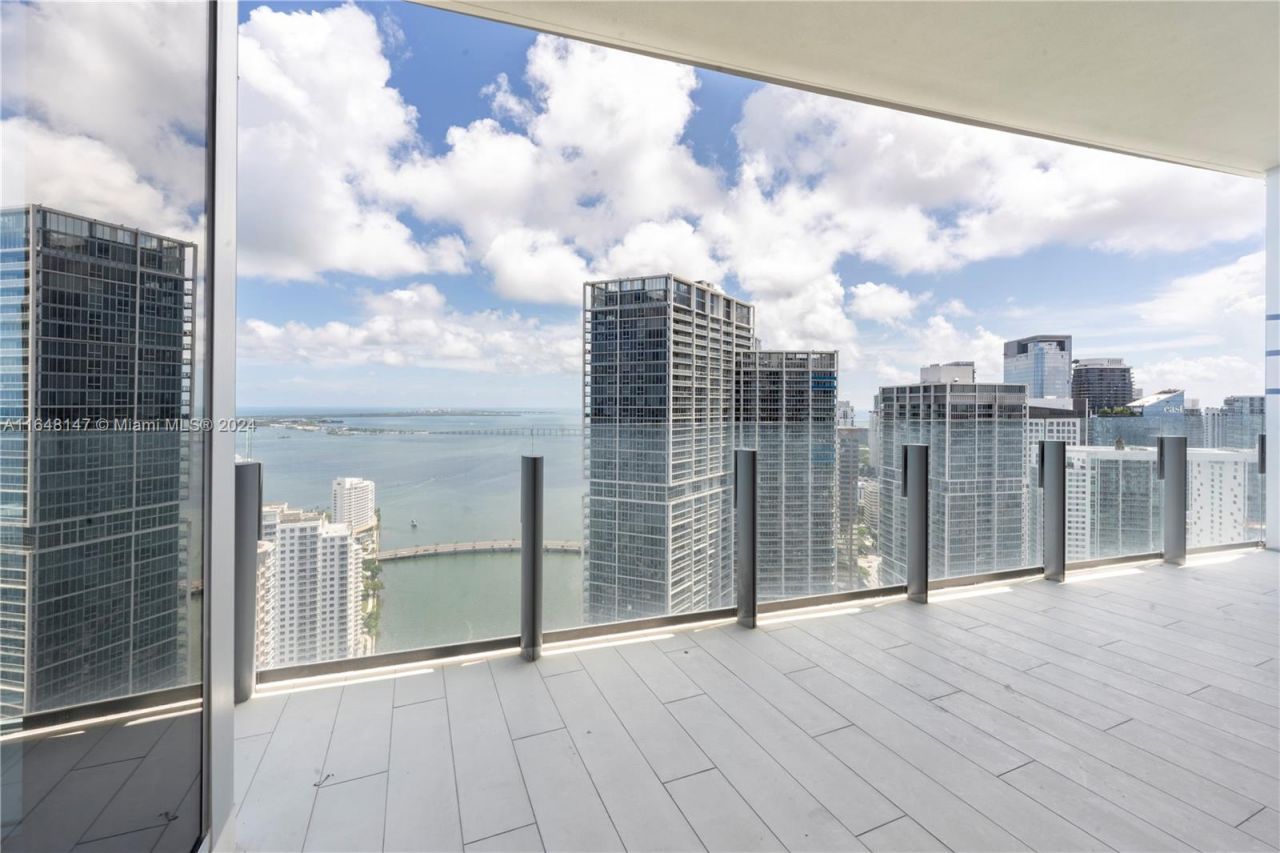 300 Biscayne Blvd Way, Unit 4604, Miami, FL 33131 Photo