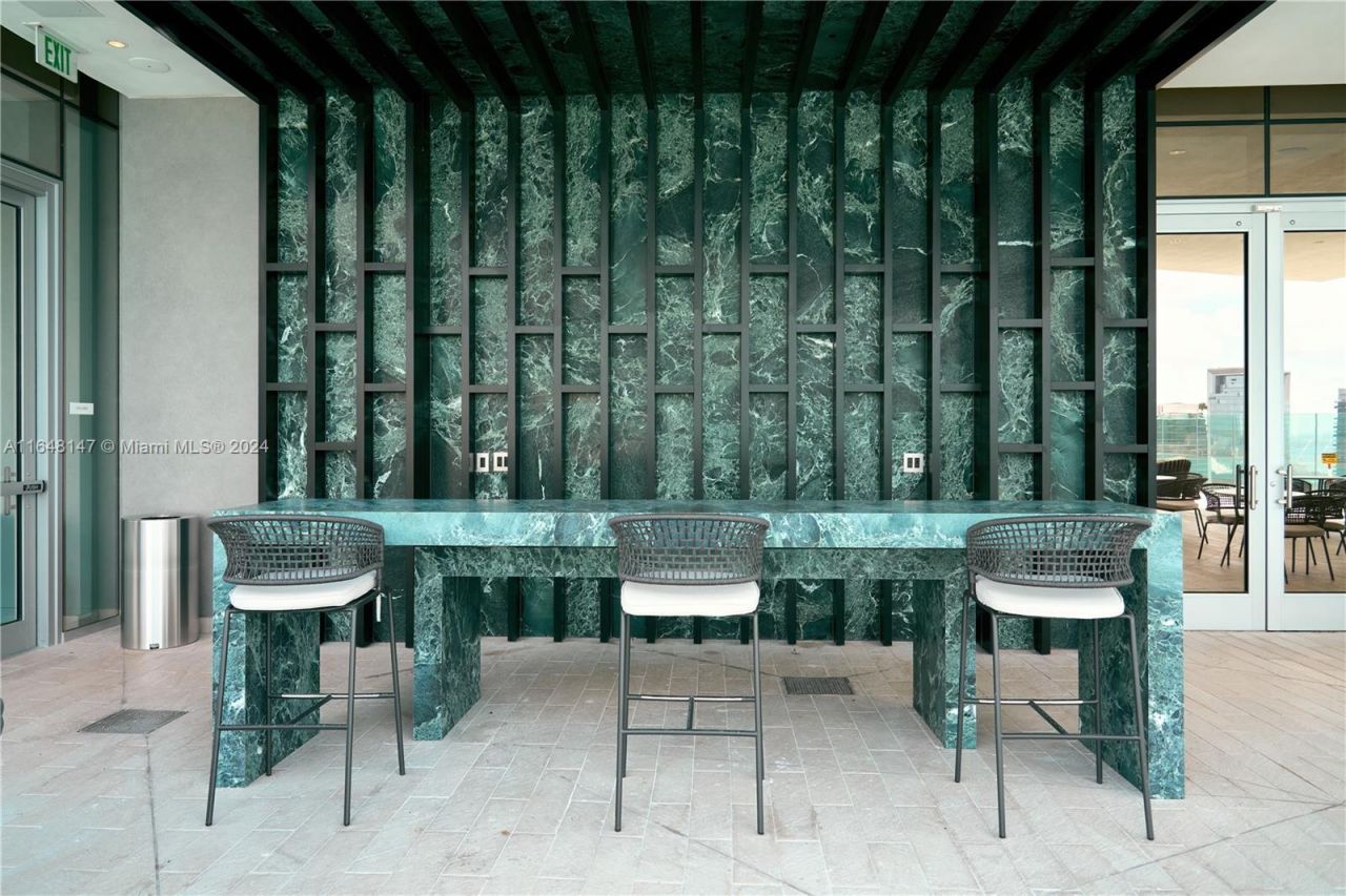 300 Biscayne Blvd Way, Unit 4604, Miami, FL 33131 Photo