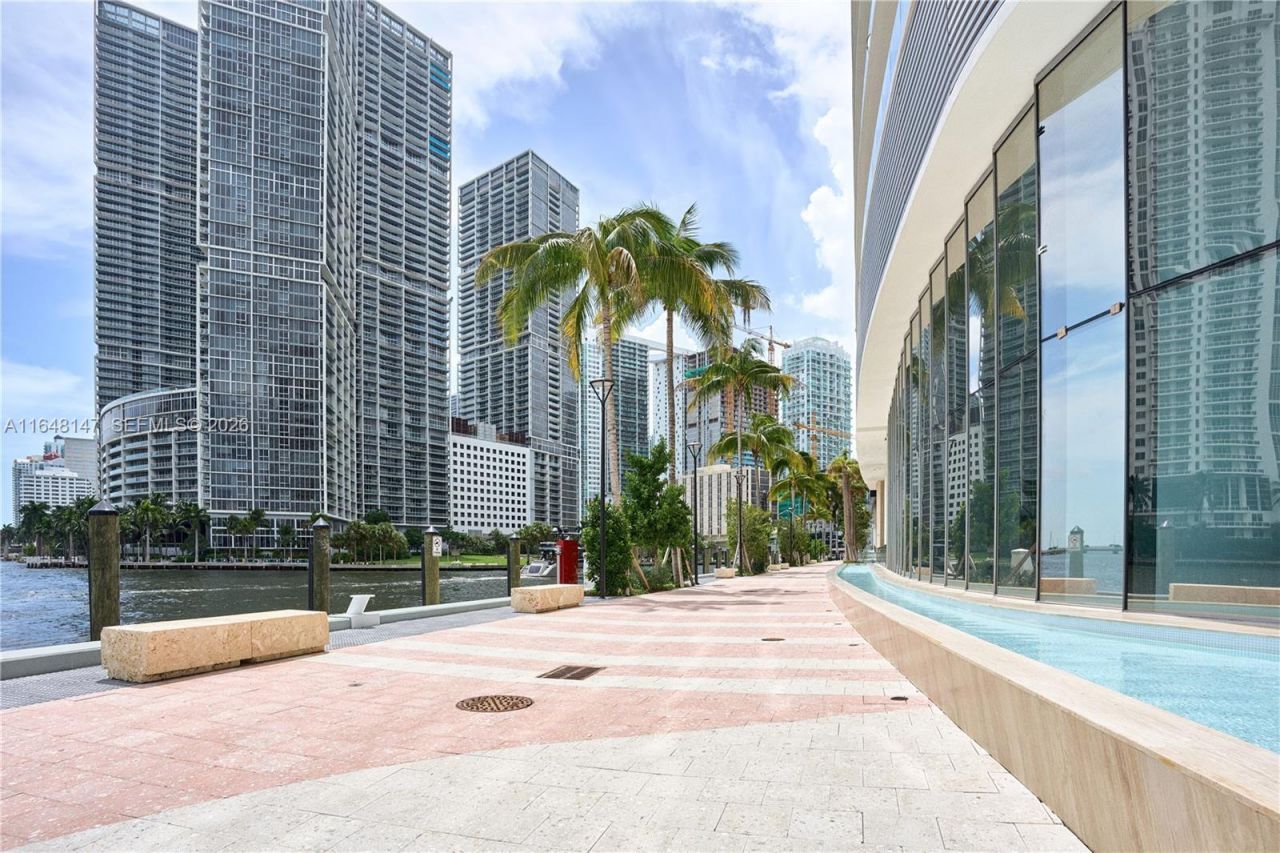 300 Biscayne Blvd Way, Unit 4604, Miami, FL 33131 Photo