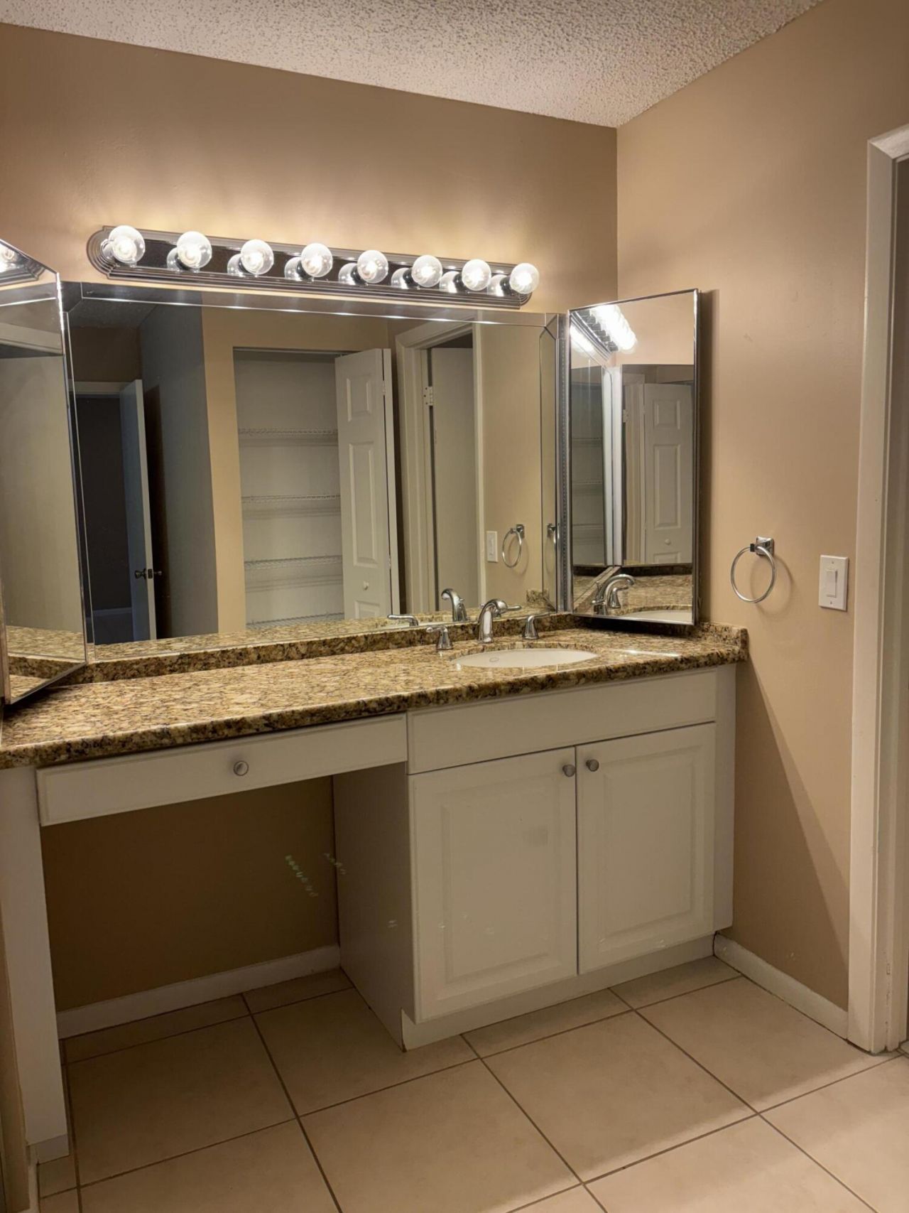 21500 Cypress Hammock, Unit 38f, Boca Raton, FL 33428 Photo