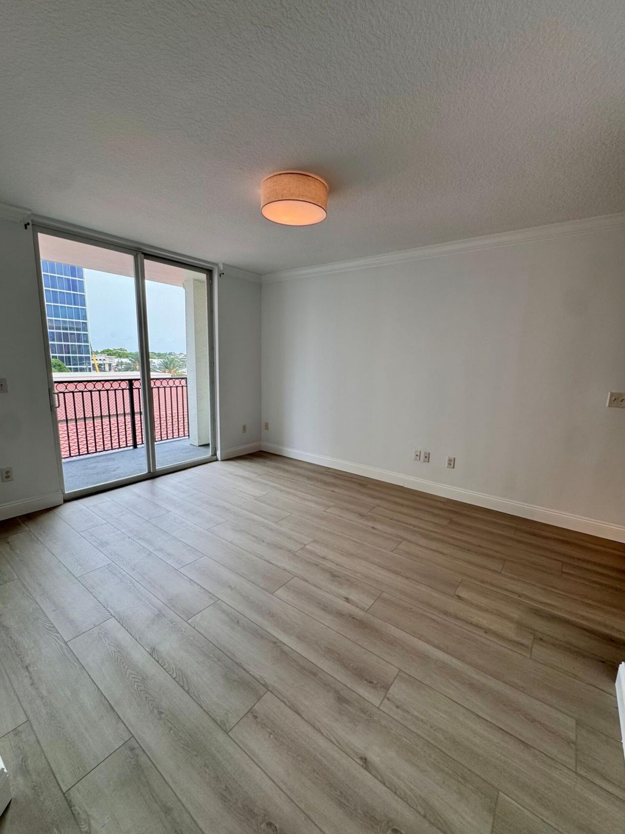 600 S Dixie Highway, Unit 533, West Palm Beach, FL 33401 Photo