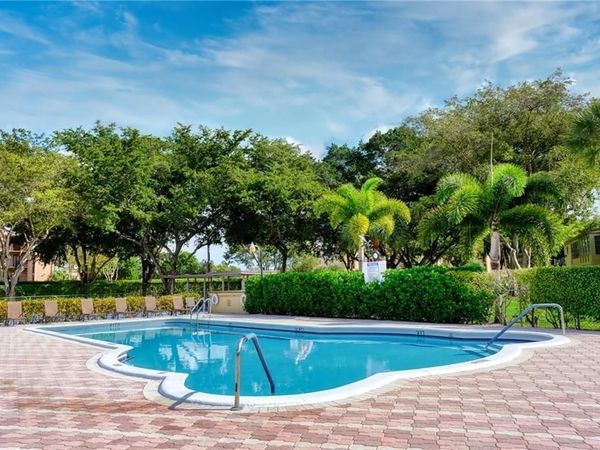 251 NW 76th Avenue, Unit 105, Margate, FL 33063