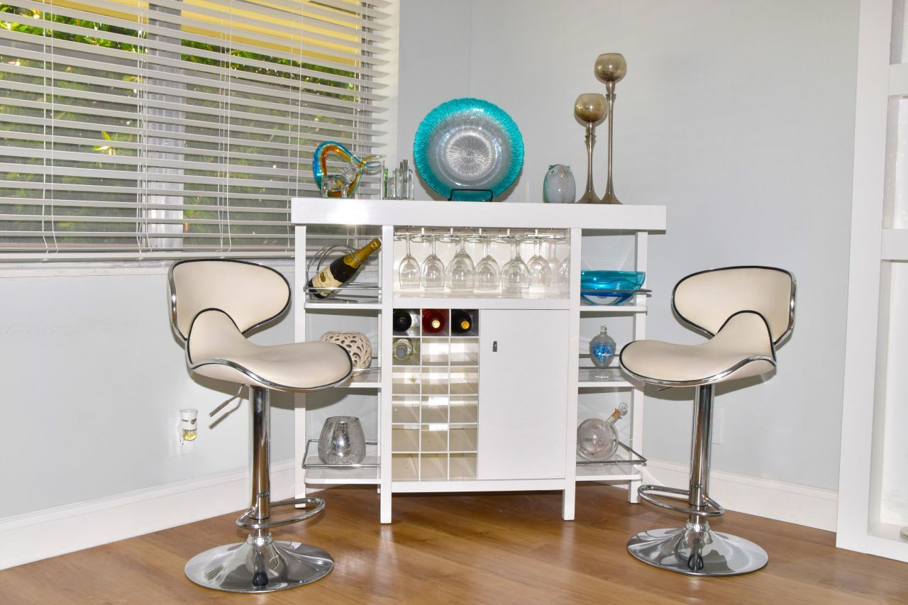 203 S Windsor I, Unit 203, West Palm Beach, FL 33417 Photo