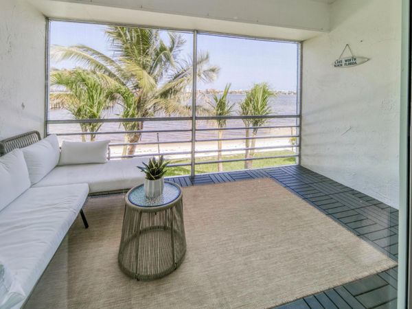 1428 S Lakeside Drive, Unit 31, Lake Worth Beach, FL 33460