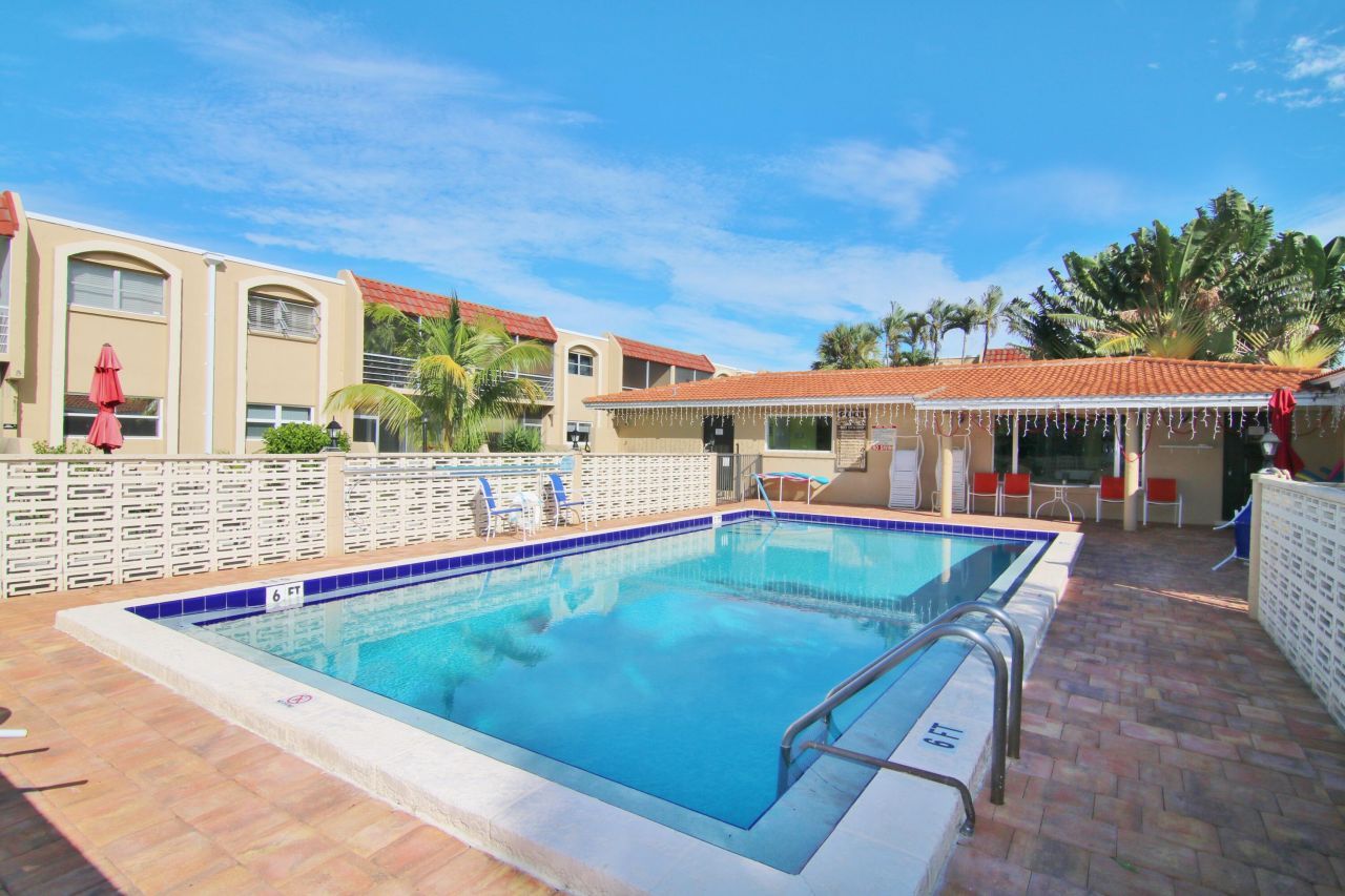 1428 S Lakeside Drive, Unit 31, Lake Worth Beach, FL 33460 Photo