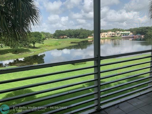 9460 Poinciana Place, Unit 303, Davie, FL 33324 Photo