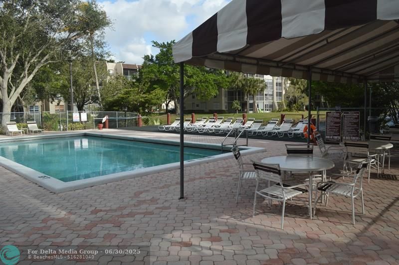 9460 Poinciana Place, Unit 303, Davie, FL 33324 Photo