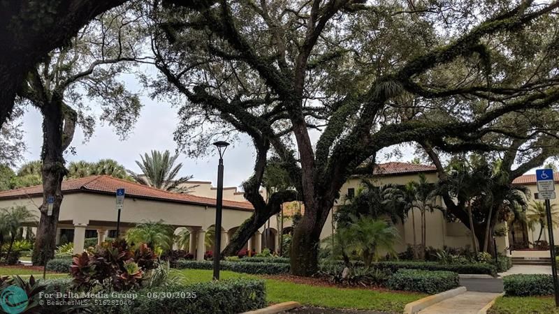 9460 Poinciana Place, Unit 303, Davie, FL 33324 Photo