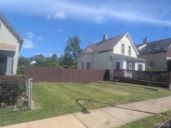 4737 Beacon Avenue, St Louis, MO 63120