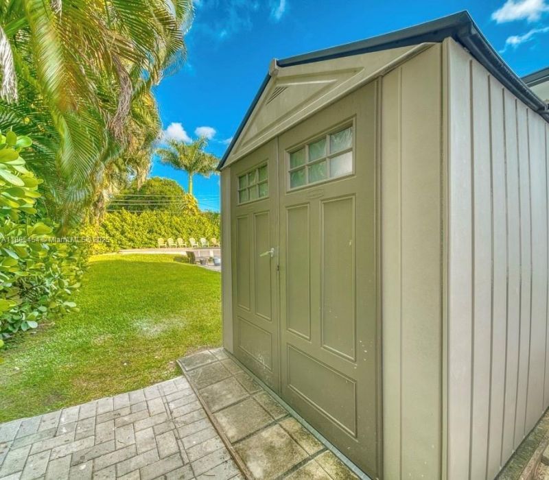 13801 NE 1st Ave, Miami, FL 33161 Photo