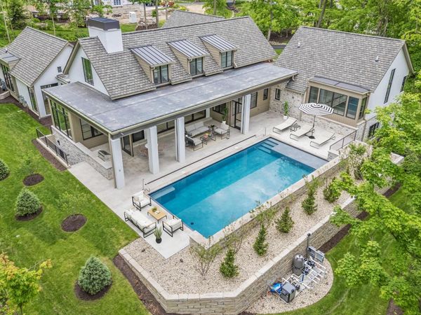 1572 N Creekside Ln, Linn, WI 53147
