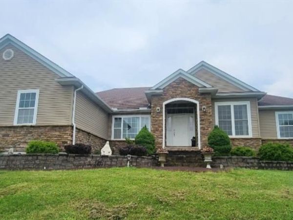 7360 Jones Road, Nashport, OH 43830