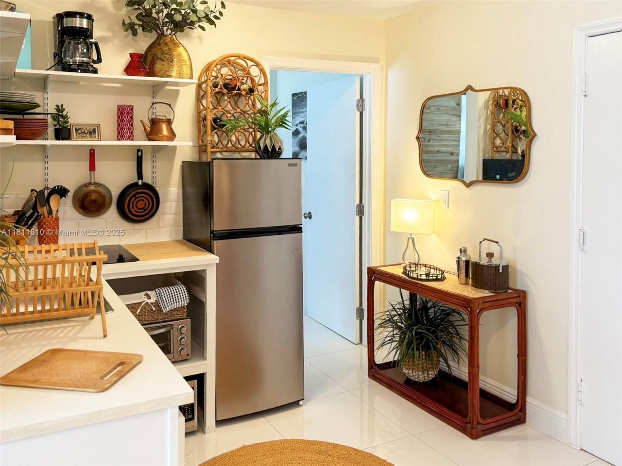 335 Ocean Dr, Unit 114, Miami Beach, FL 33139 Photo