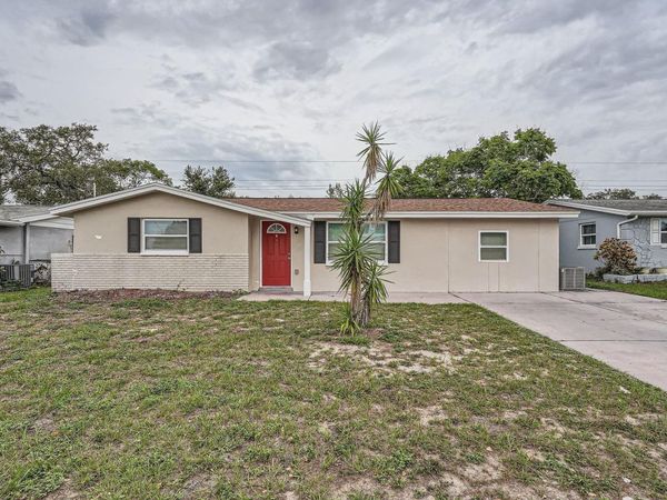 5429 FLORA AVENUE, HOLIDAY, FL 34690