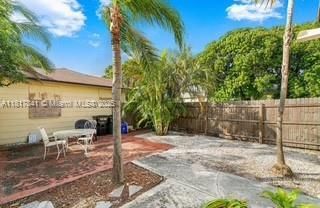 1416 N 2nd Ave N, Lake Worth, FL 33460 Photo