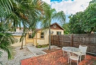 1416 N 2nd Ave N, Lake Worth, FL 33460 Photo