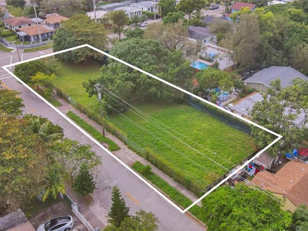 4100 NW 1st Ave, Miami, FL 33127