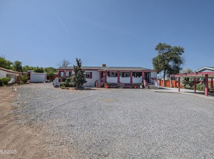 530 E 2nd Avenue, Sun Valley, NV 89433 Photo