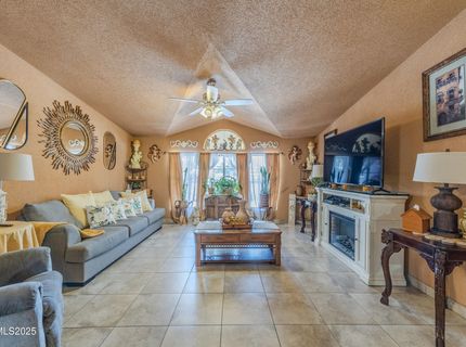 530 E 2nd Avenue, Sun Valley, NV 89433 Photo