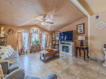 530 E 2nd Avenue, Sun Valley, NV 89433 Photo