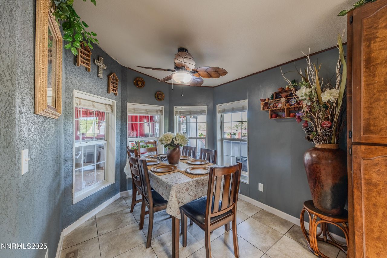 530 E 2nd Avenue, Sun Valley, NV 89433 Photo