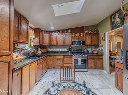 530 E 2nd Avenue, Sun Valley, NV 89433 Photo