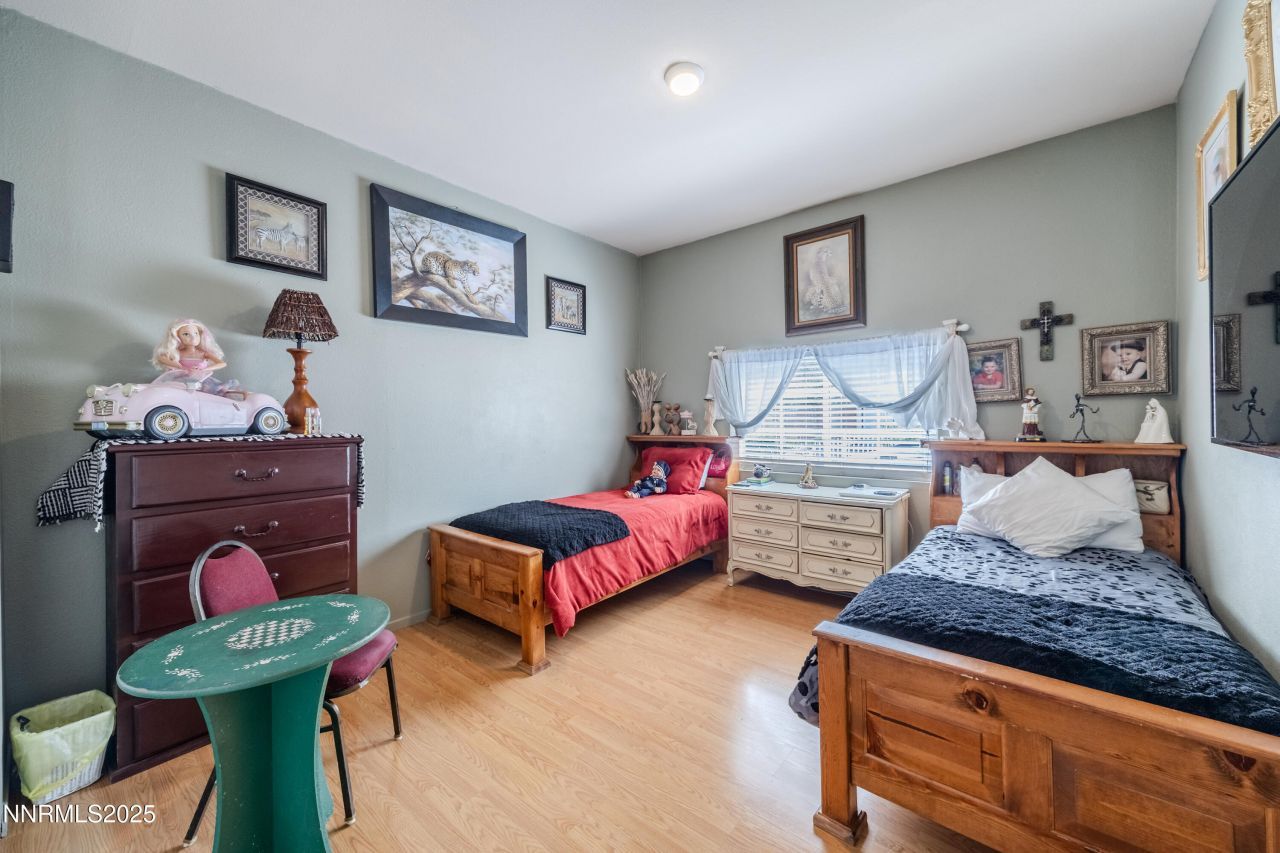 530 E 2nd Avenue, Sun Valley, NV 89433 Photo