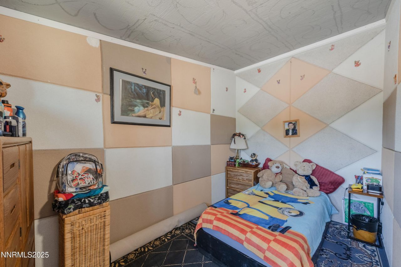 530 E 2nd Avenue, Sun Valley, NV 89433 Photo