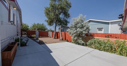 530 E 2nd Avenue, Sun Valley, NV 89433 Photo