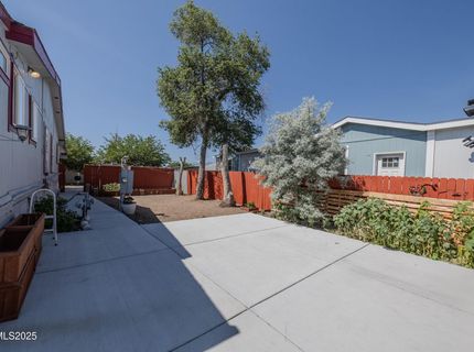 530 E 2nd Avenue, Sun Valley, NV 89433 Photo