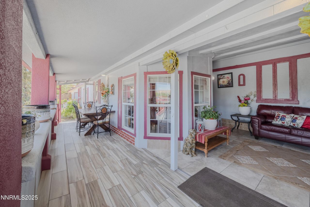 530 E 2nd Avenue, Sun Valley, NV 89433 Photo