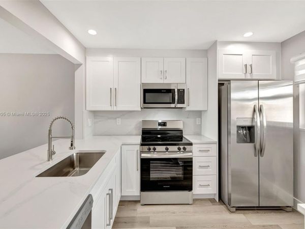 6800 Royal Palm Blvd, Unit 302F, Margate, FL 33063