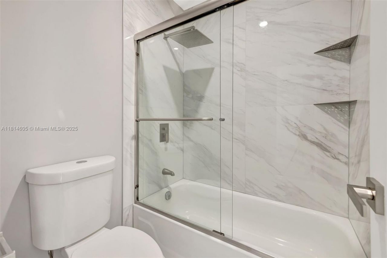 6800 Royal Palm Blvd, Unit 302F, Margate, FL 33063 Photo